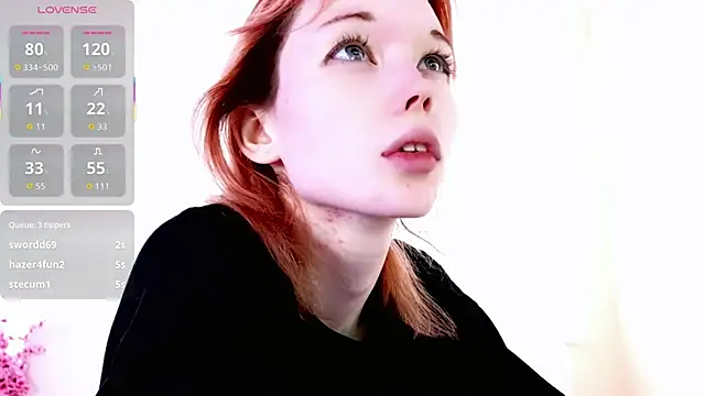 Kiara_Dream élő XXX-chatje