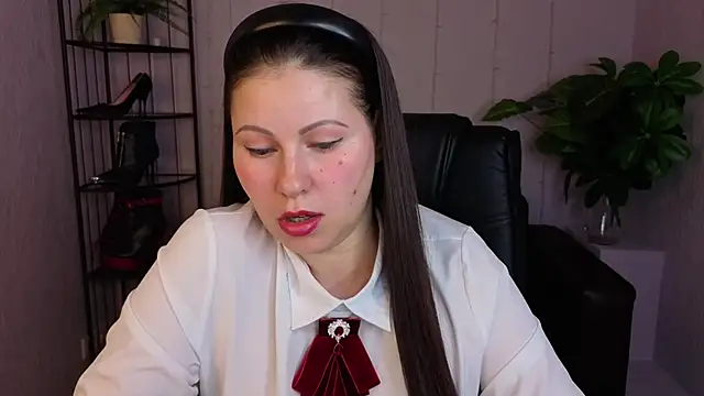 Chat +18 de Dana__dom ao vivo