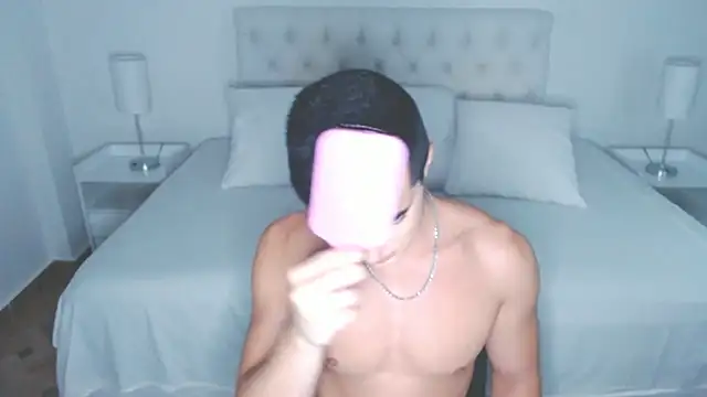 Онлайн чат XXX mr_hunterx