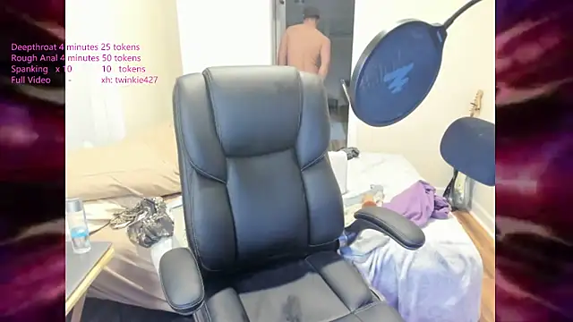 andrenoma427's Webcam Show