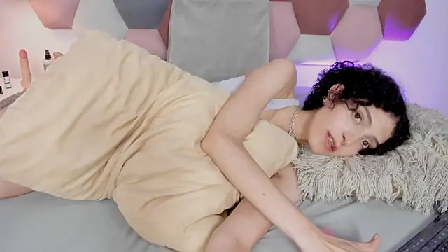 LyraVendrell: онлайн-секс-чат