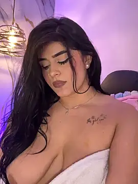 دردشة Kariina__69 الجنسية المباشرة