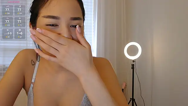 aiyumiprivateのライブXXXチャット