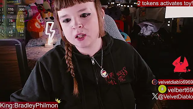 VelvetDiablo Chat XXX live