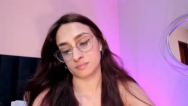 AndraCyruss' Live XXX Chat