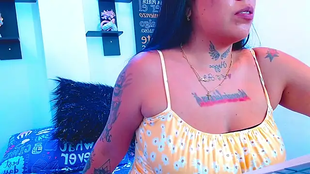 แชท XXX สดของ vayolet_sexy_