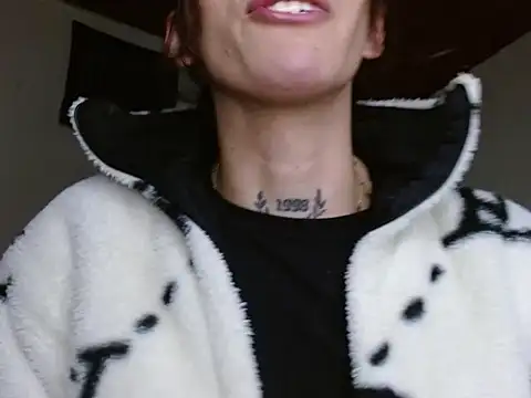 Scarlett_crastrawberry Show Webcam