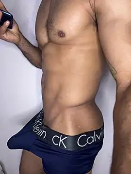 Edrian_44 – Kamerová šou