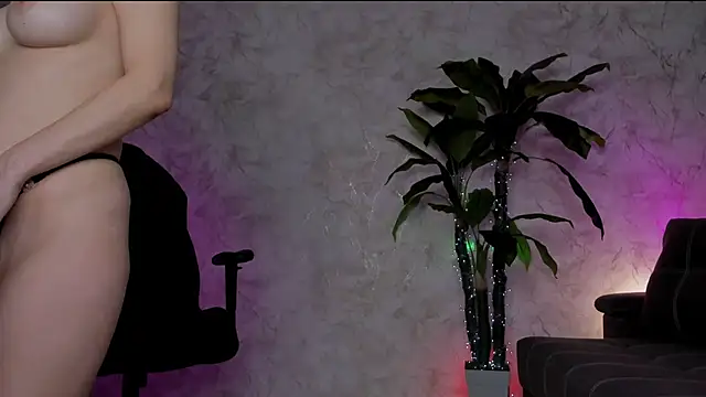 Chat XXX en directo de Emma7