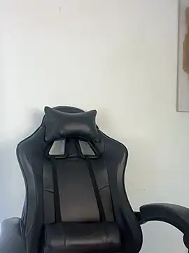 Adeline_1 Chat XXX in diretta