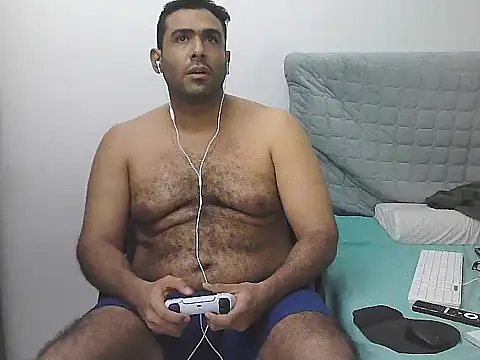 AlphaLatinoBear: онлайн-секс-чат