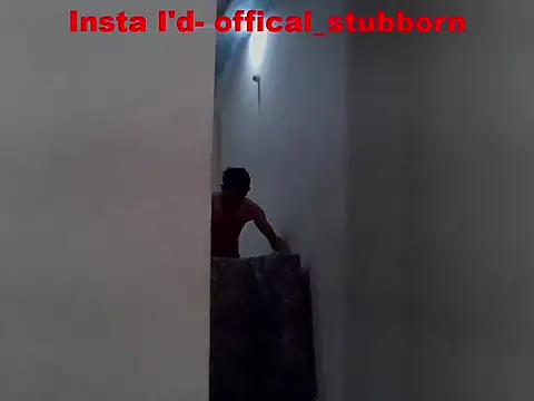 Stubborndesiboy: онлайн-секс-чат