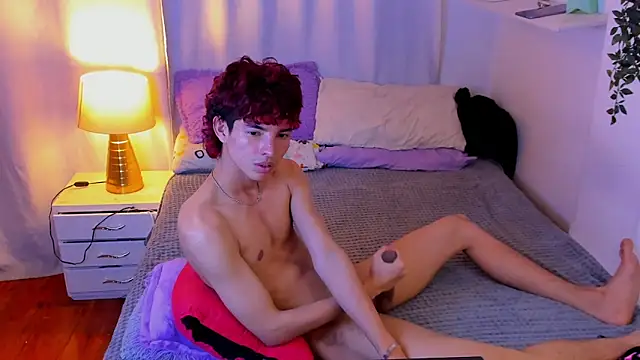 santy-kitty: διαδικτυακό σόου στην κάμερα