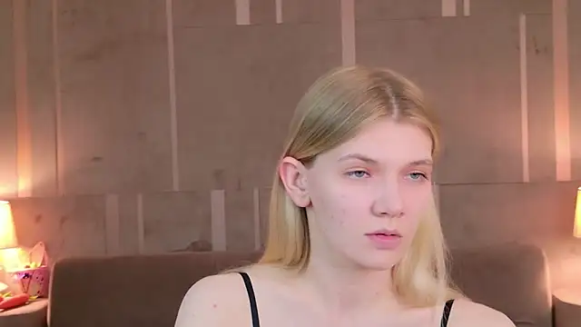 Chat +18 de Vivien_Hans ao vivo