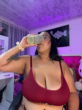 Teffy__xxx Chat XXX in diretta