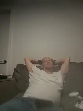 XXX chat uživo modela yourMasterisBored