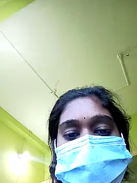 bannerjeesneha20 Adlı Modelin Canlı XXX Sohbeti