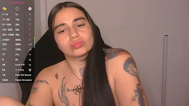 แชท XXX สดของ val_bardot