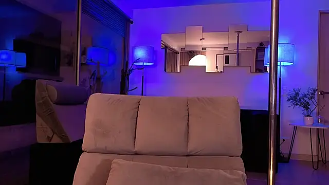 mandi4pole_'s Live XXX Chat