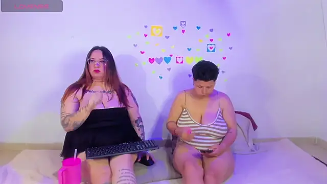 دردشة MiaYMolly الجنسية المباشرة