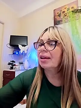 SusieNoreenのライブXXXチャット