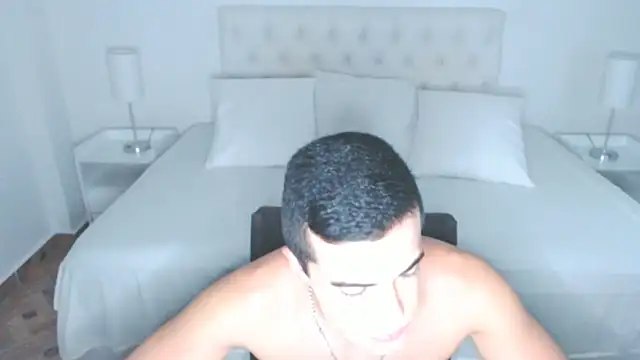 แชท XXX สดของ mr_hunterx