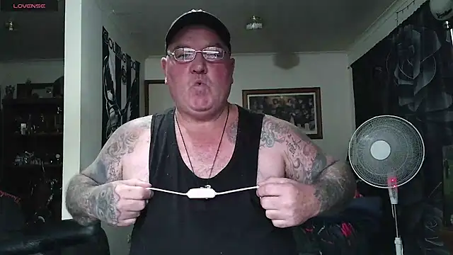 Chat +18 de KINKYBLUEYES69 ao vivo