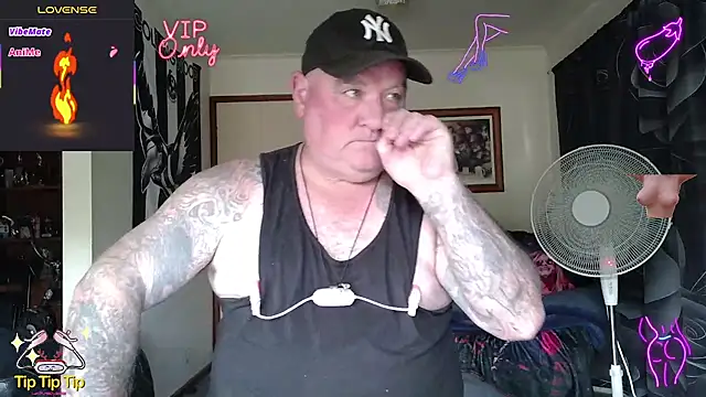 KINKYBLUEYES69 Pertunjukan Webcam