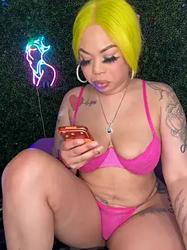 Živý XXX chat RenaThickAss