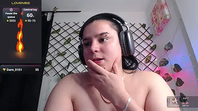 Nika_1_'s Live XXX Chat