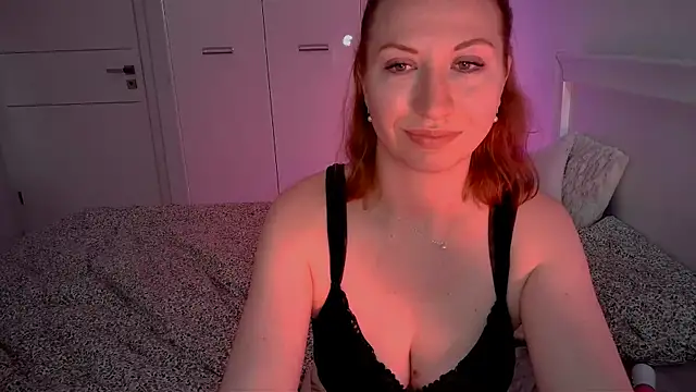 ElenaBrooks' Webcam Show