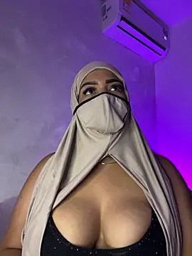 thaira_aly's Live XXX Chat