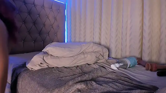 Maddyluxe: вебкам-шоу