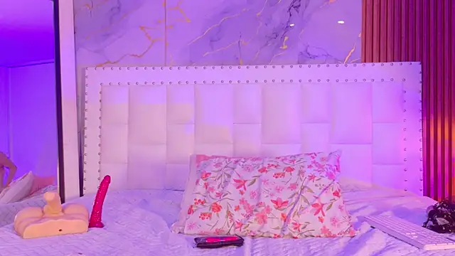 kinkylittlegirllのライブXXXチャット