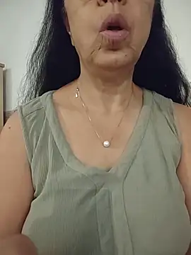 Chatroom XXX en direct de NakedMILFx