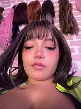 CharlotteMillers 即時 XXX 聊天