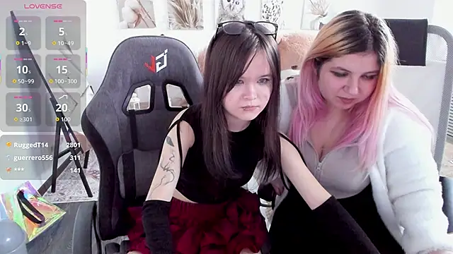 Elainebeness Chat XXX in diretta