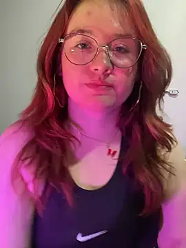 AliaMiller_ Chat XXX in diretta