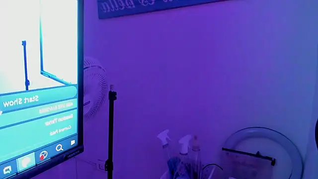 SussyFox 即時 XXX 聊天