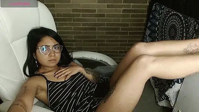 sweet-little Chat XXX in diretta