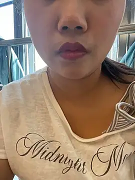 Amiehuahua 网络视讯表演