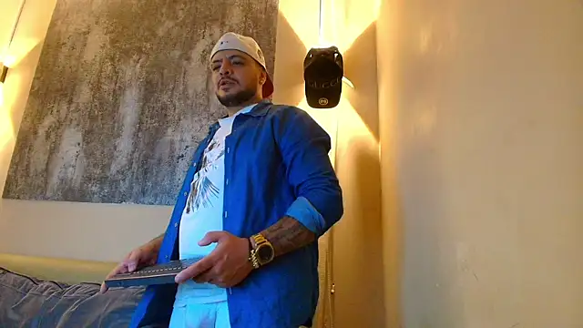 TROY_KIRK – Kamerová šou