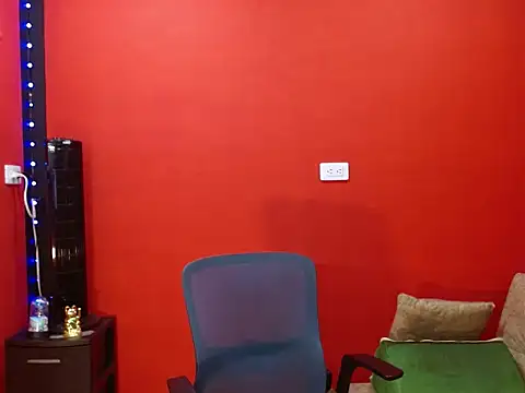 miss_tinnymafe Obrolan Langsung XXX