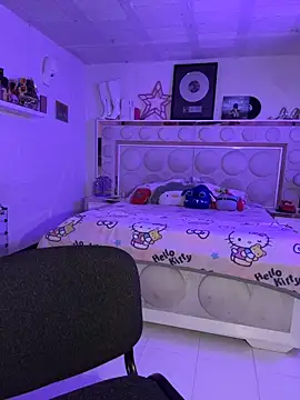 Chat +18 de lucianaroy ao vivo