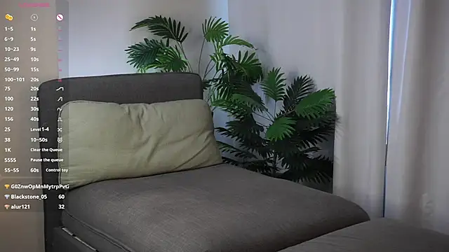 XXX chat uživo modela ClarineCasebolt