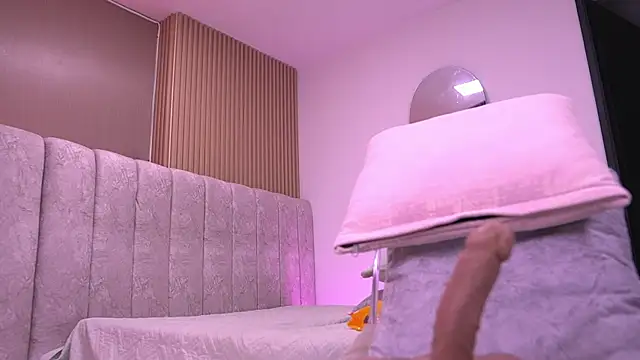 violeta_aroca Adlı Modelin Canlı XXX Sohbeti