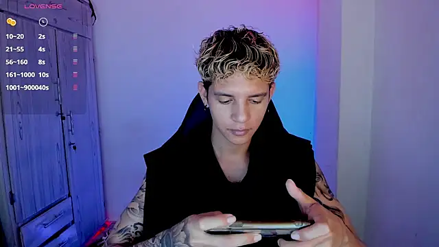 tylernova Live XXX-chat