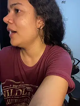 demonaughtyyy Adlı Modelin Canlı XXX Sohbeti