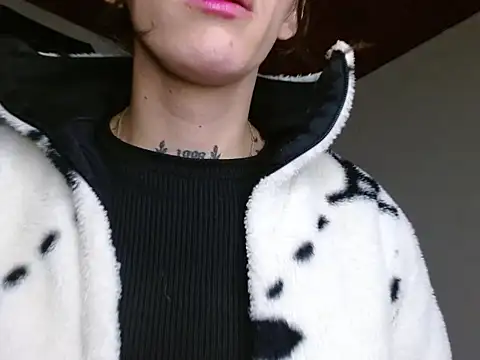 عرض كام Scarlett_crastrawberry