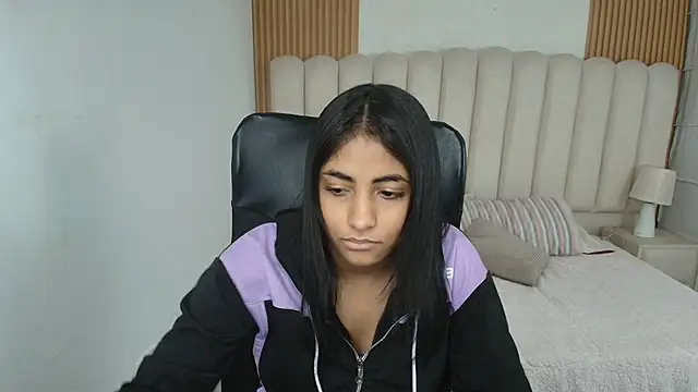 Chat XXX en directo de shaneelle